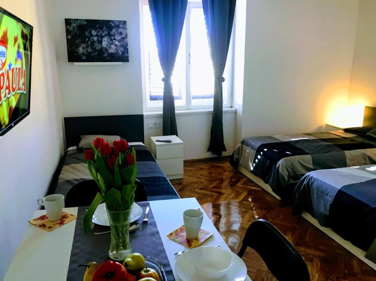 Pula Center Green Park Apartments And Rooms Exterior foto