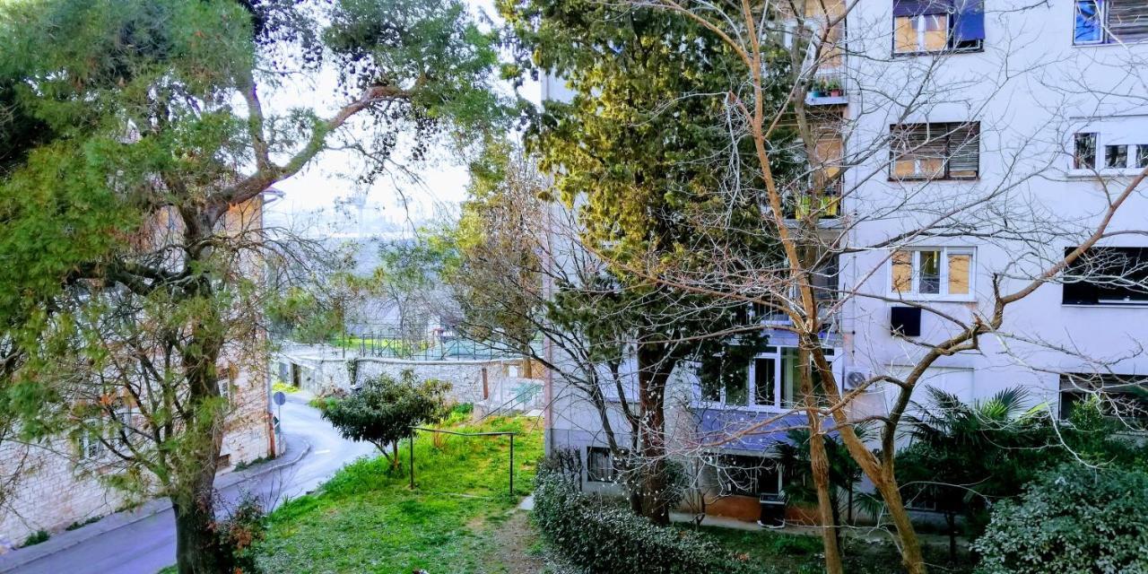 Pula Center Green Park Apartments And Rooms Exterior foto